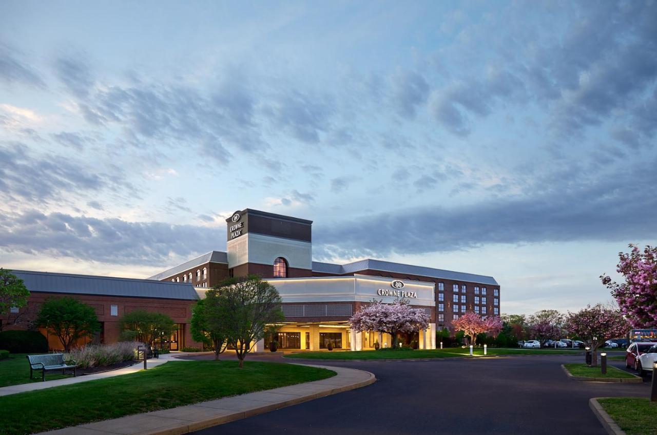 Crowne Plaza Providence-Warwick Hotel Exterior photo